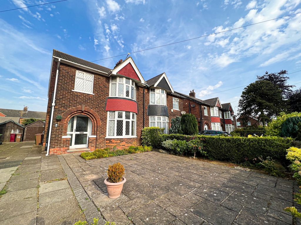 3 bed semidetached house to rent in Exeter Road, Scunthorpe DN15 Zoopla