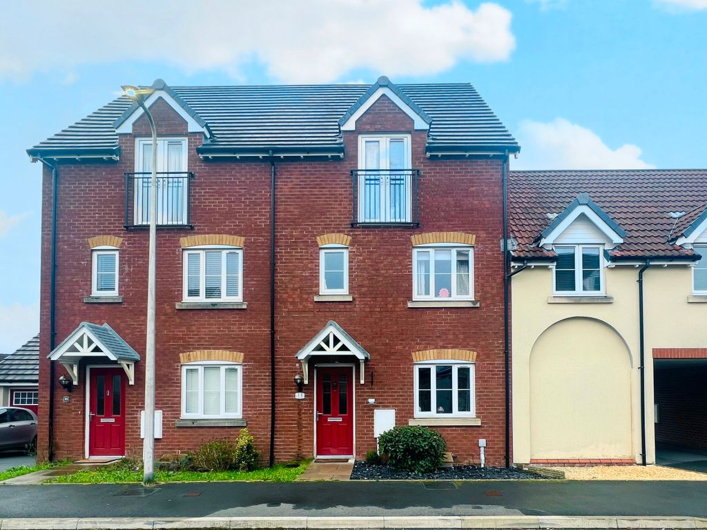 3 bed town house for sale in 11, Cyfarthfa Mews, Swansea Road, Merthyr