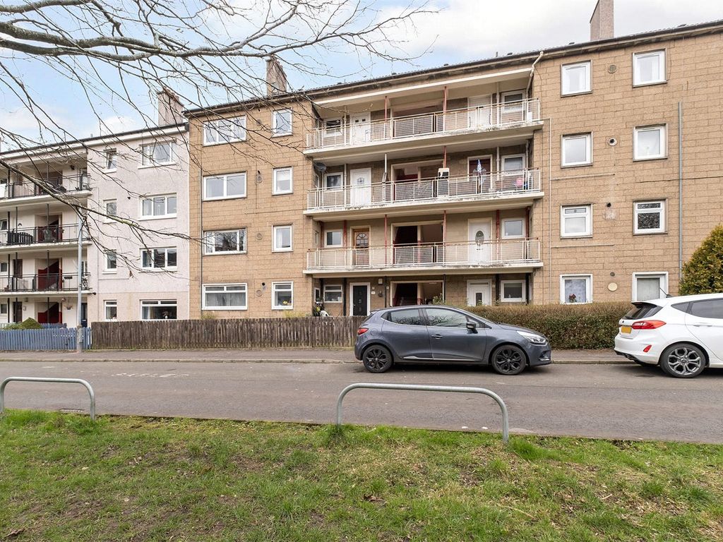 3 bed flat for sale in Ashmore Road, Merrylee, Glasgow G43 Zoopla