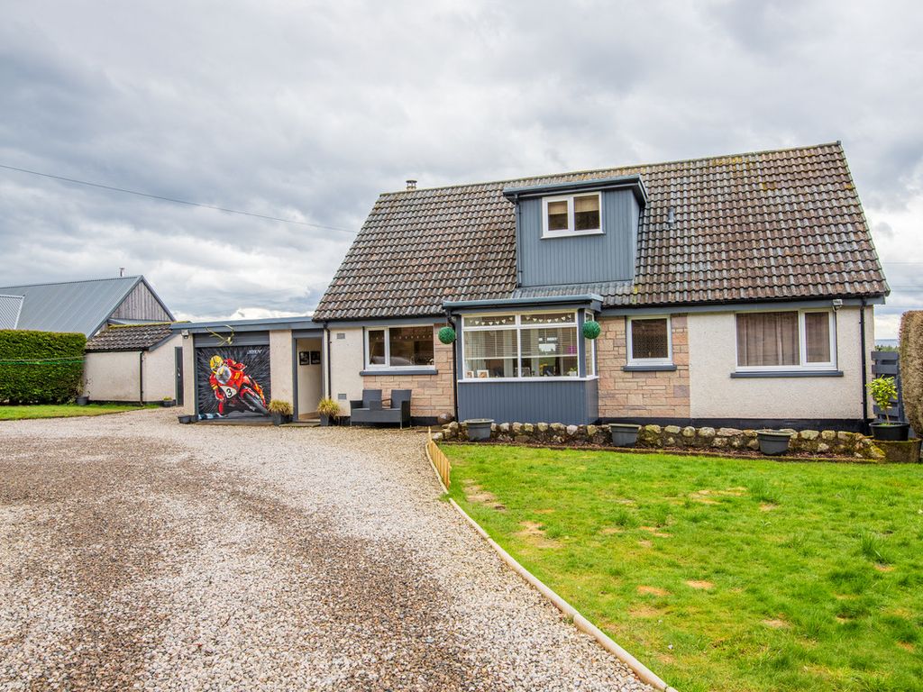 4 bed detached house for sale in Scotsburn, Invergordon IV18, £300,000