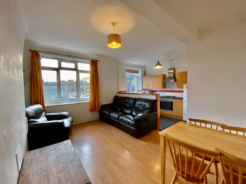 Crosby Row, London Bridge SE1  