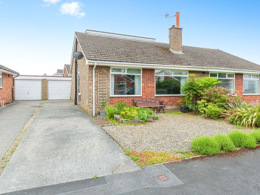 2 bed bungalow for sale in Pinewood Crescent, Lytham St. Annes FY8, £