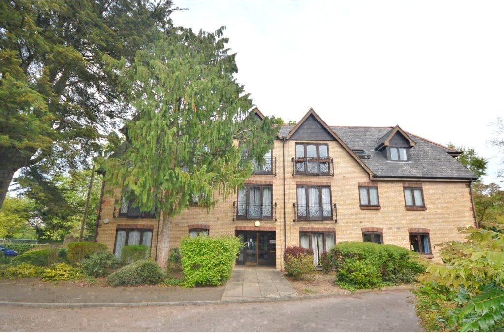 1 bed flat for sale in Ashworth Park, Kings Road, Cambridge
