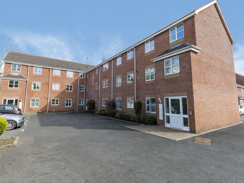 2 bed flat for sale in Forsythia Drive, ClaytonLeWoods, Chorley