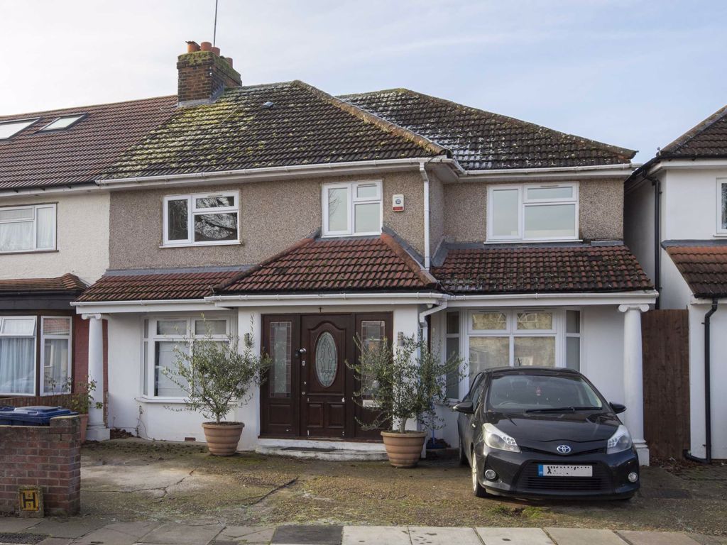 4 bed property for sale in Betham Road, Greenford UB6 Zoopla