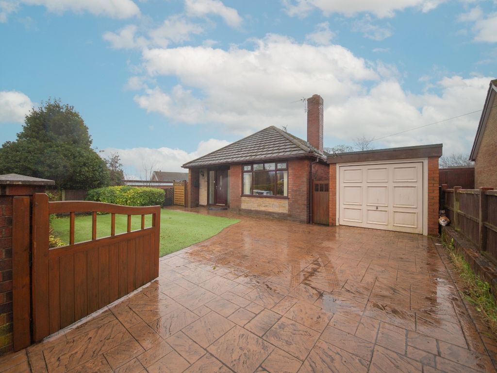 3 bed detached bungalow for sale in Cob Moor Road, Billinge, Wigan