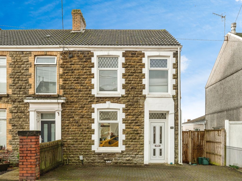 3 bed semidetached house for sale in Culfor Road, Loughor, Swansea SA4