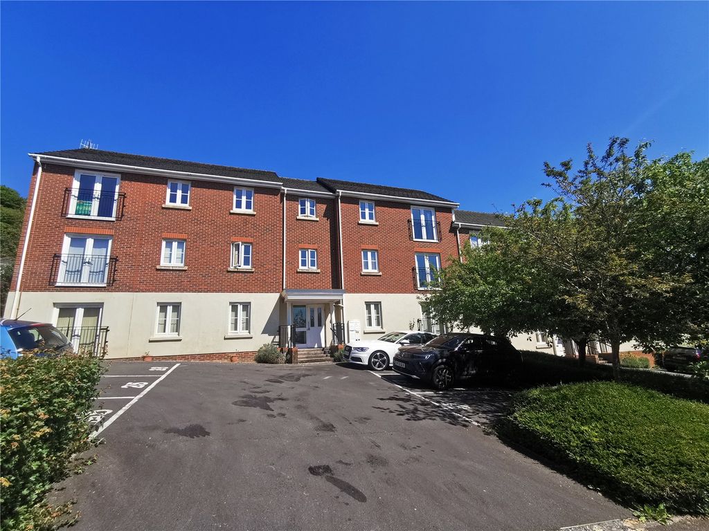 1 bed flat for sale in Geraint Jeremiah Close, Briton Ferry, Neath