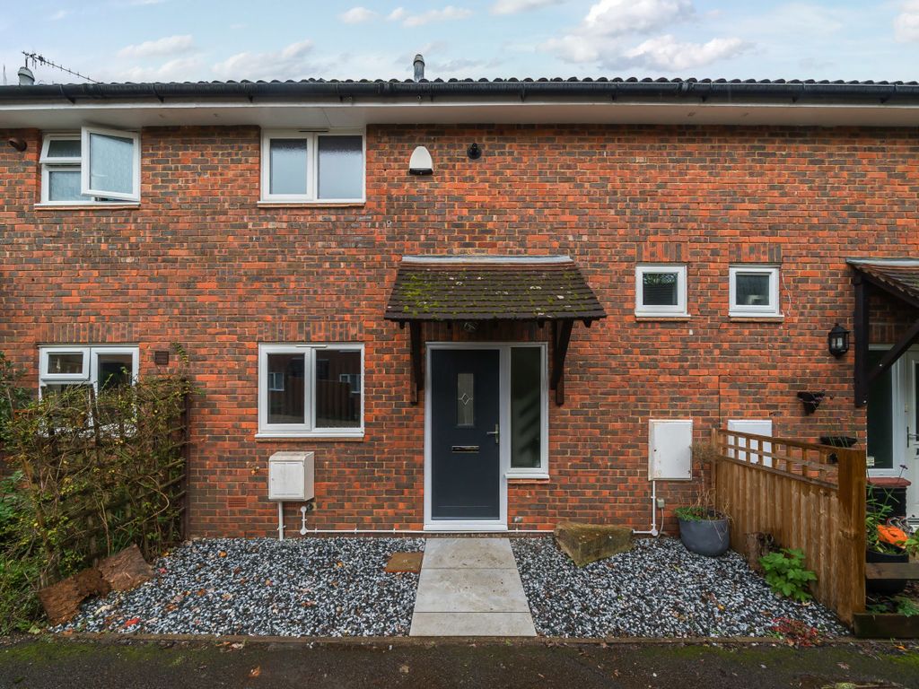 2 bed terraced house for sale in Windrush Close, Bramley, Guildford
