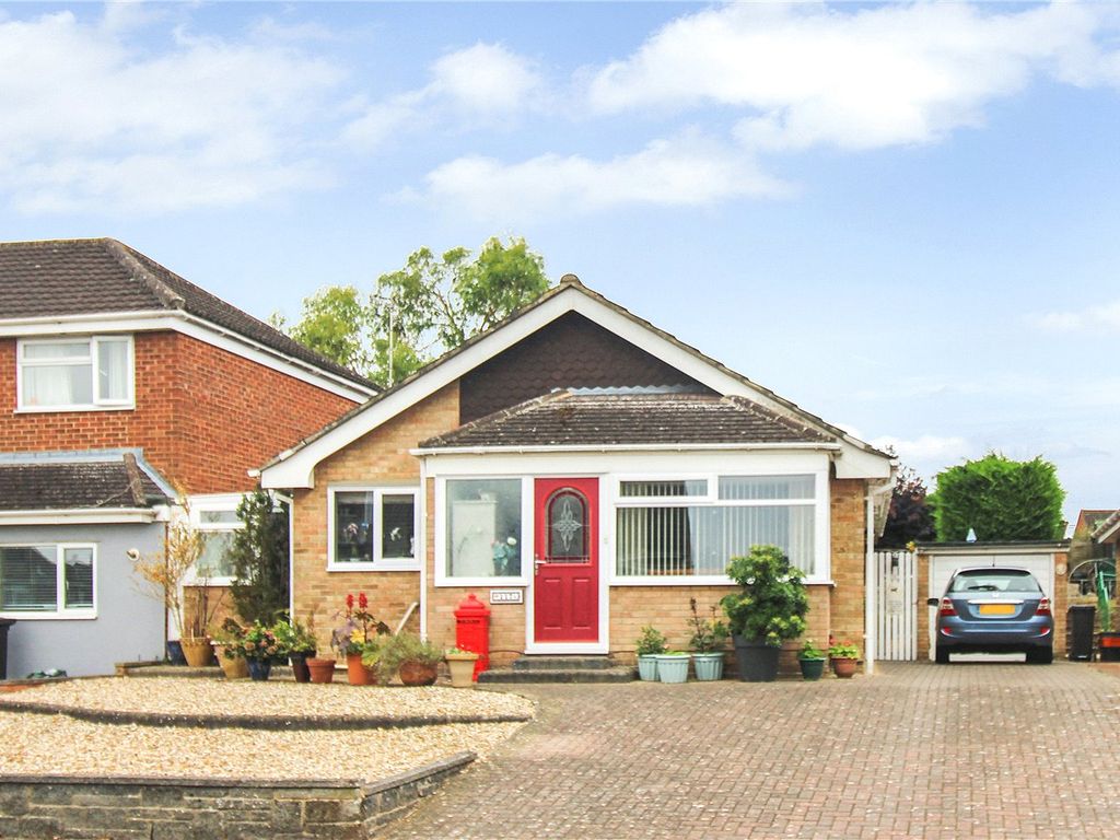 3 bed bungalow for sale in Avonmead, Greenmeadow, Swindon SN25 Zoopla