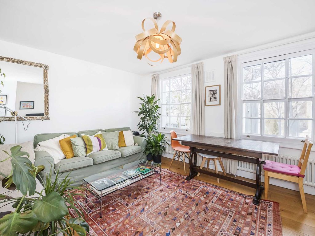 2 bed flat to rent in Halton Road, Canonbury N1, £2,817 pcm Zoopla