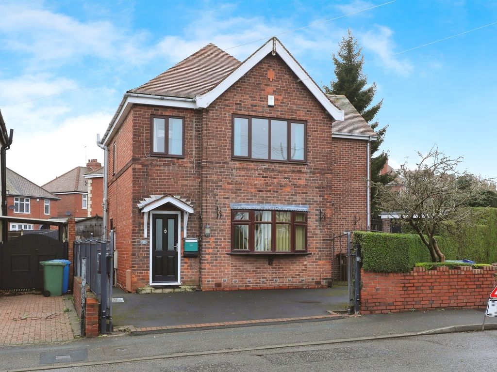 4 bed detached house for sale in Blyth Road, Worksop S81, £195,000 Zoopla