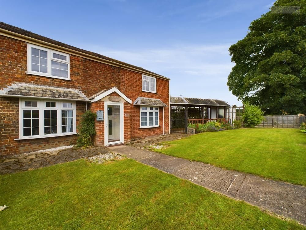 3 bed semidetached house for sale in Chapel Gate, Whaplode Drove