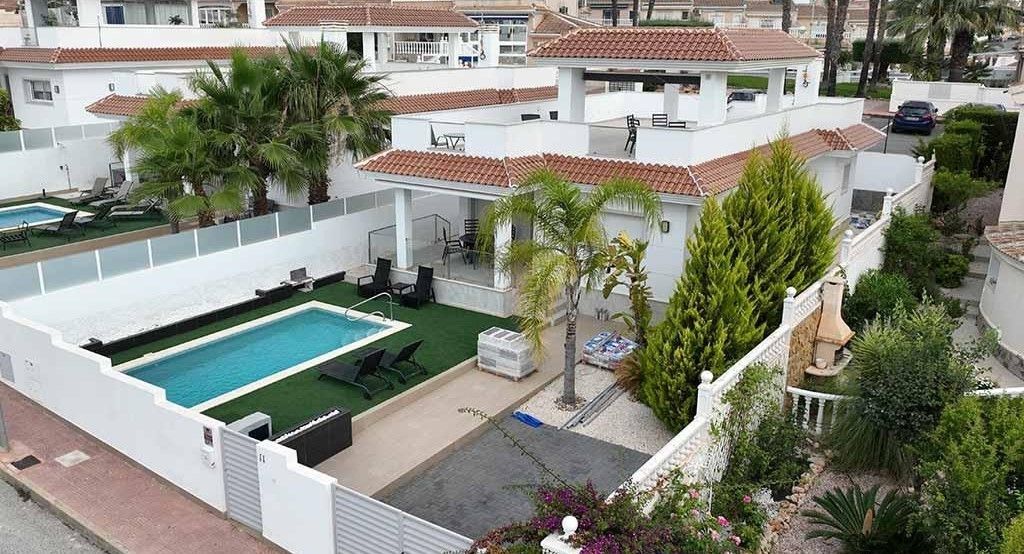 3 bed villa for sale in Valencia, Spain, £393,637 Zoopla