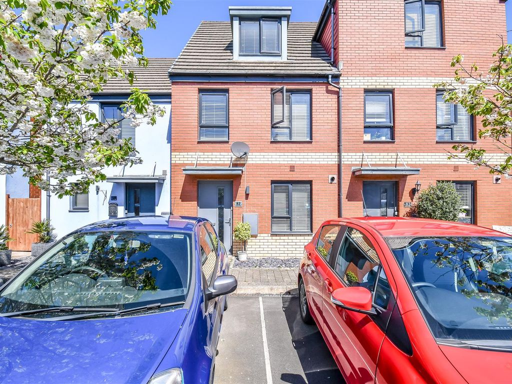 3 bed terraced house for sale in Portland Drive, Barry CF62, £260,000