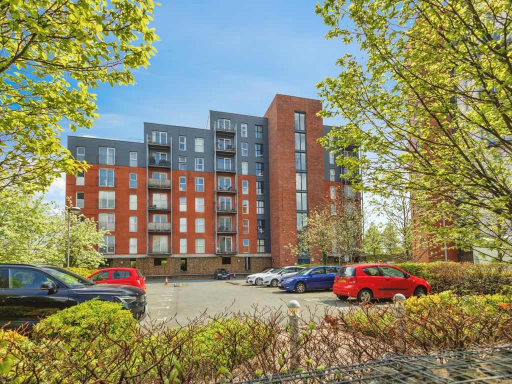 2 bed flat for sale in Stillwater Drive, Manchester, Greater Manchester