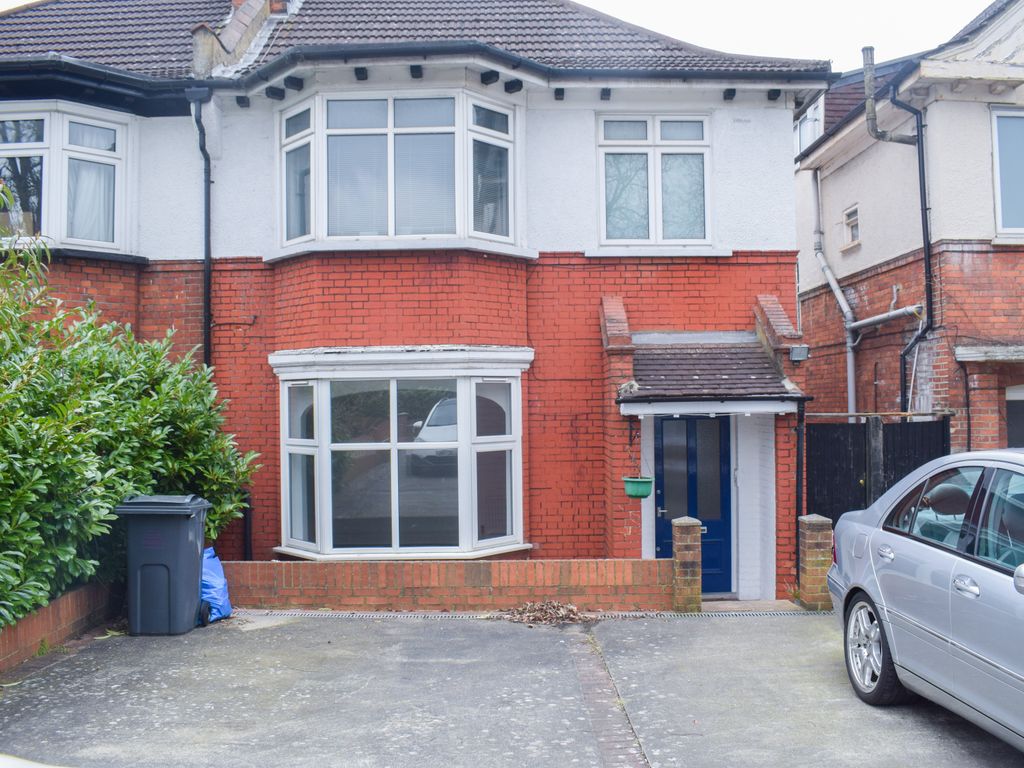 2 bed flat to rent in Brighton Road, Purley, Croydon CR8 Zoopla