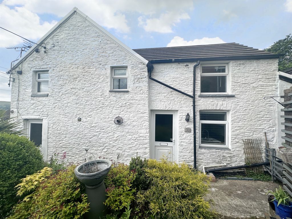 2 bed semidetached house for sale in Hengoed CF82, £170,000 Zoopla