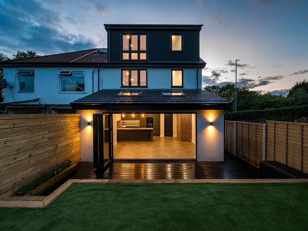 4 bed semidetached house for sale in Park Avenue, Ramsbottom BL0, £