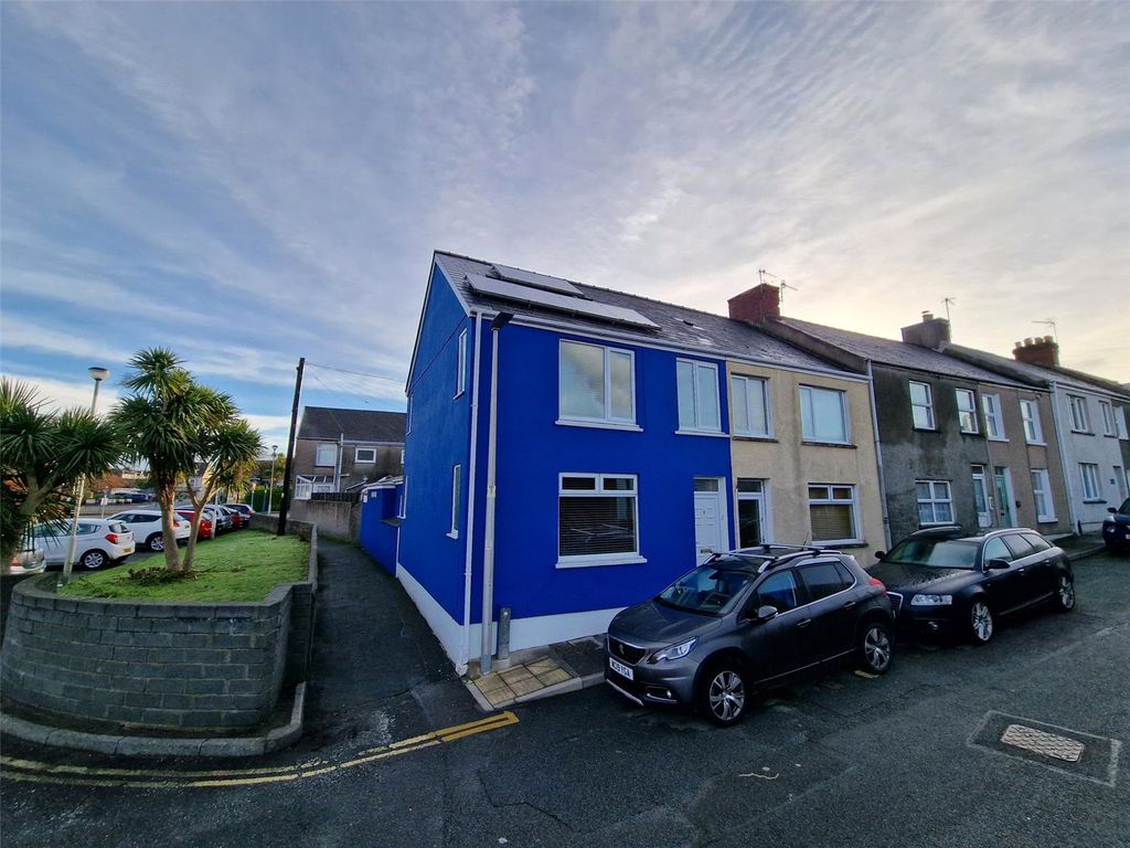 3 bed end terrace house for sale in Harbour Way, Pembroke Dock