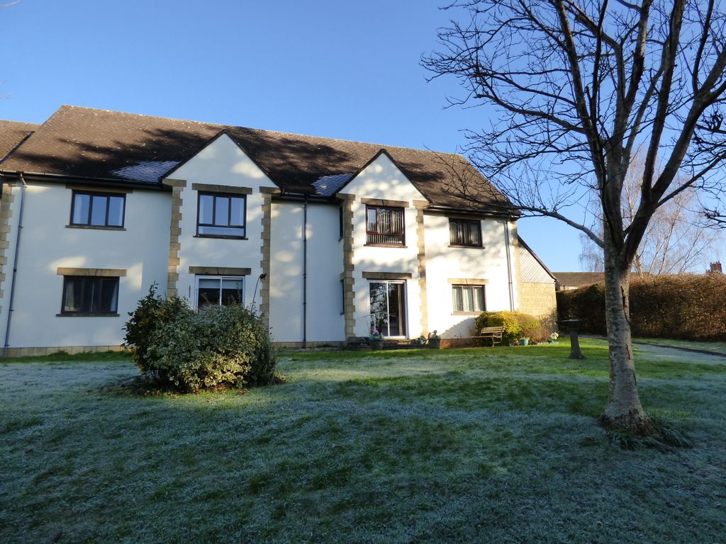 2 bed flat for sale in King Edmund Court, Gillingham SP8 Zoopla