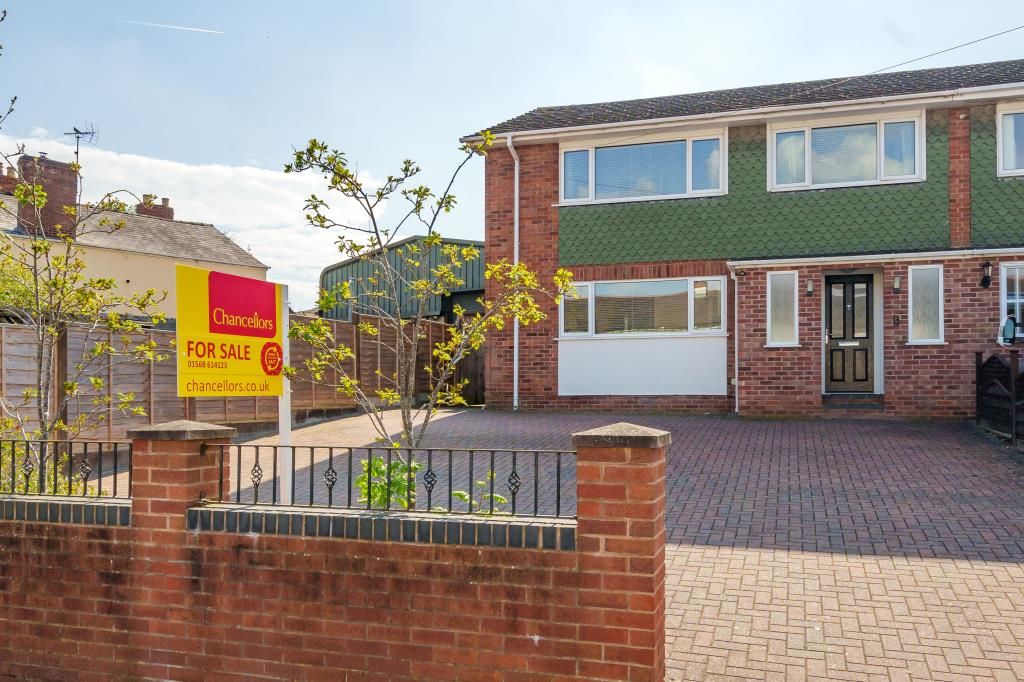 3 bed semidetached house for sale in Leominster, Herefordshire HR6