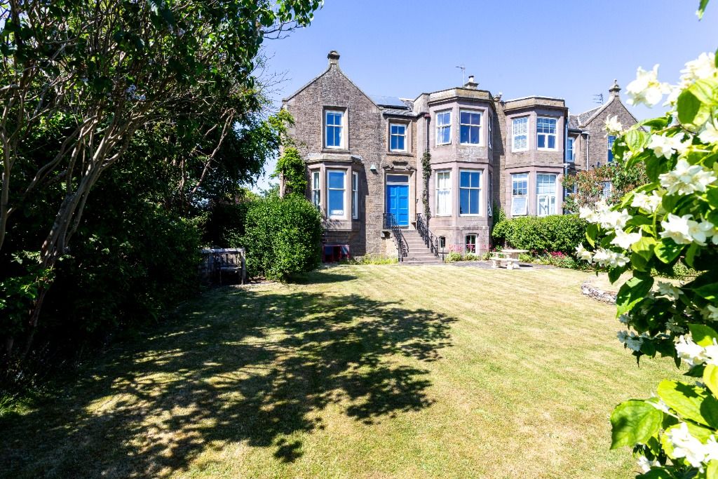 6 bed semidetached house for sale in Monkbarns Drive, Arbroath, Angus