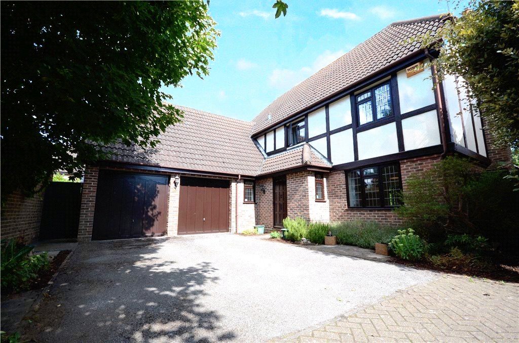 4 bed detached house for sale in Reynolds Green, College Town