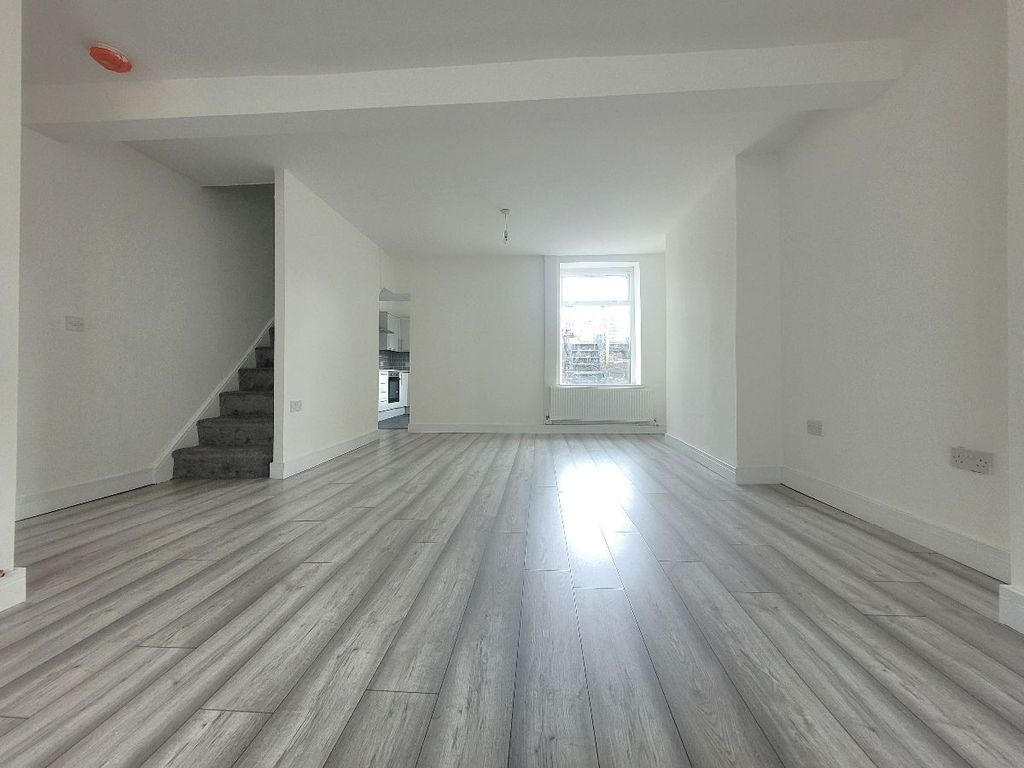 3 bed terraced house to rent in Alexander Street, Abertysswg, Rhymney