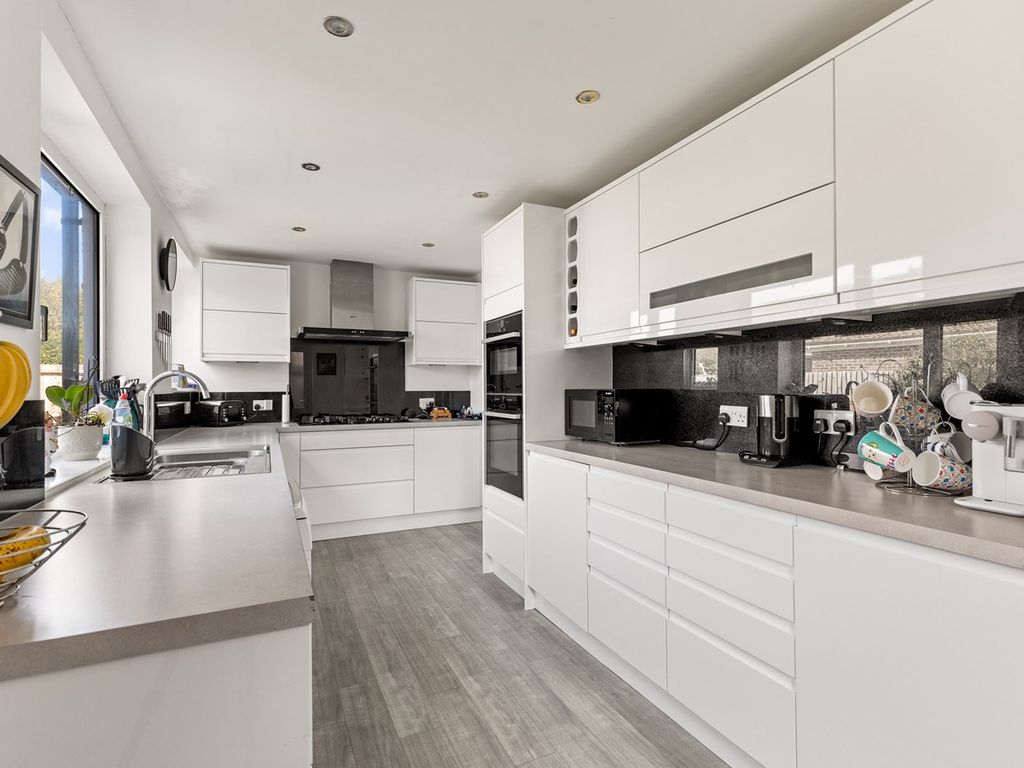 4 bed detached house to rent in Audley Road, Folkestone, Folkestone