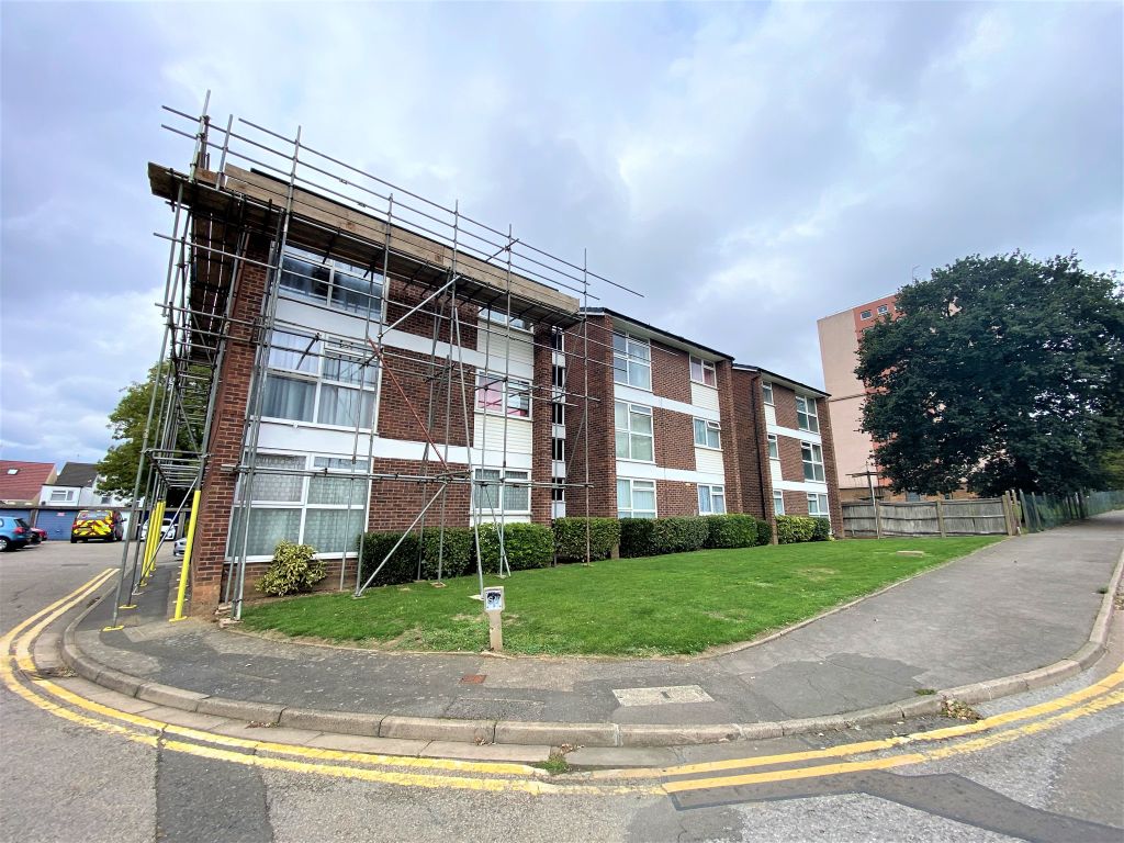2 bed flat for sale in Edwards Court, Slough SL1 Zoopla