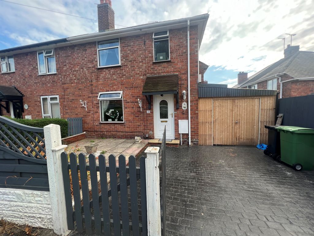 3 bed semidetached house for sale in Beacon Rise, Sedgley, Dudley DY3
