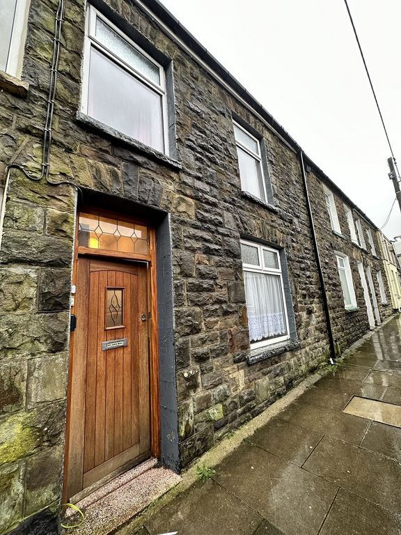 2 bed property to rent in Margaret Street, Treherbert, Treorchy
