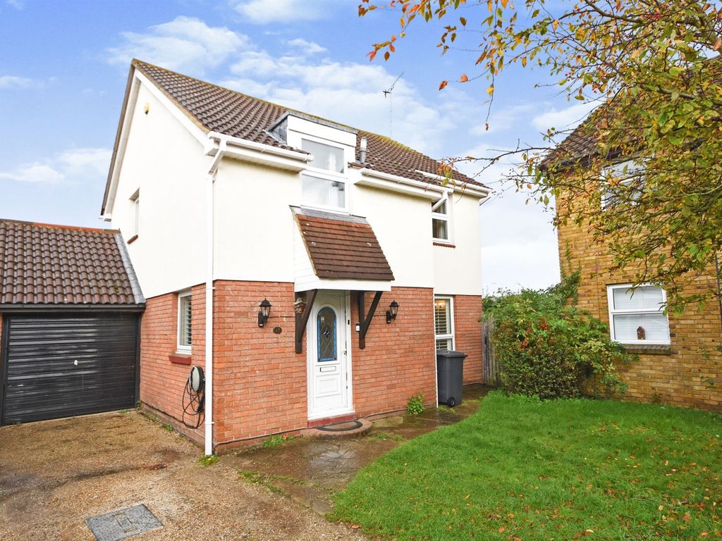 4 bed linkdetached house for sale in Millson Bank, Springfield, Chelmsford CM2 Zoopla