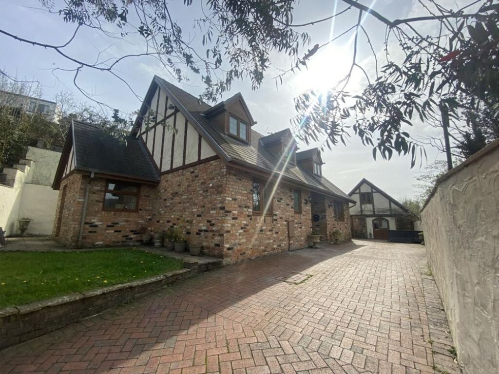 3 bed lodge for sale in Tonna, Neath SA11, £360,000 Zoopla