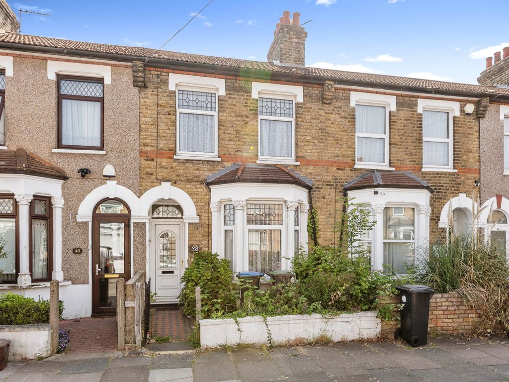 2 bed terraced house for sale in Lopen Road, London N18 Zoopla
