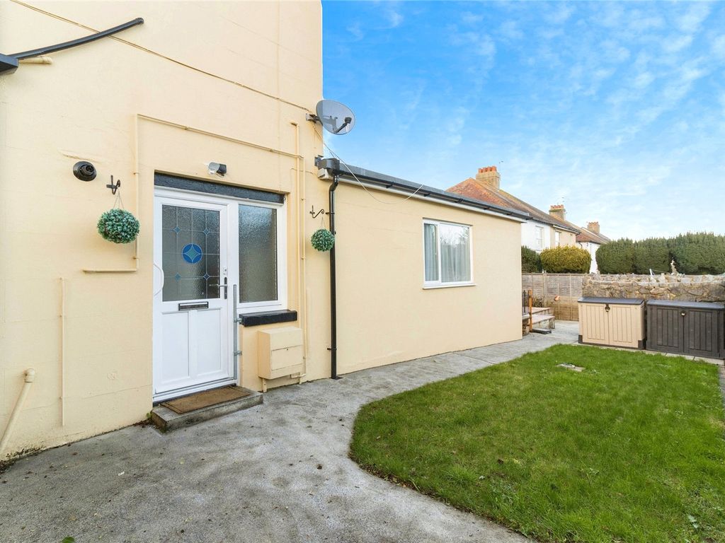 3 bed flat for sale in St. Road, Torquay, Devon TQ1, £170,000