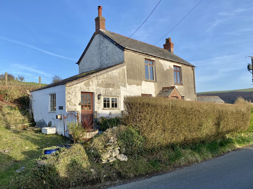 2 bed terraced house for sale in Boscabrea, Trewarmett PL34, £295,000