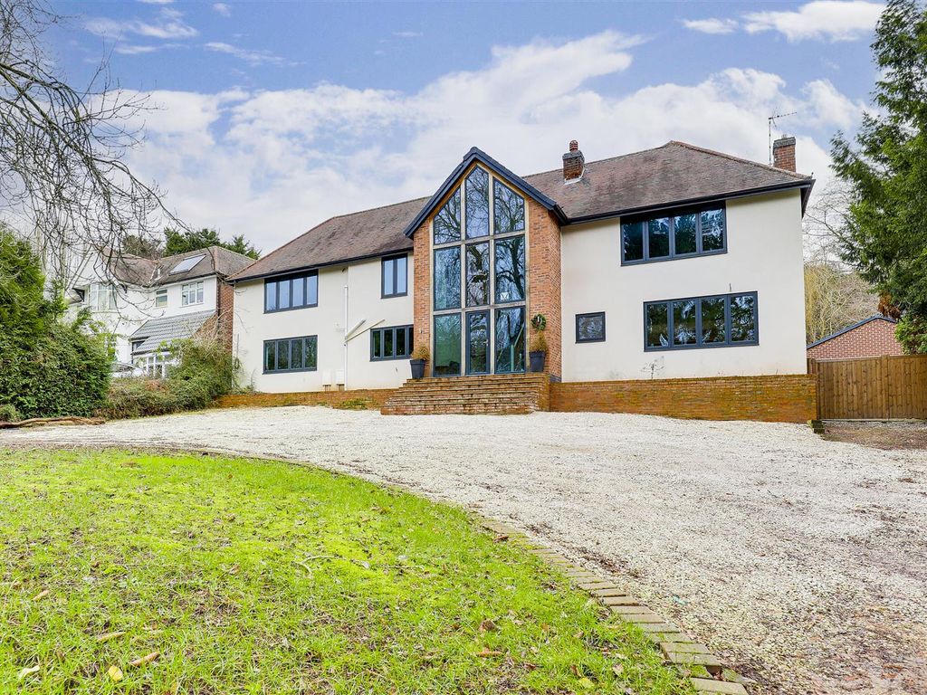 5 bed detached house for sale in Lambley Lane, Burton Joyce