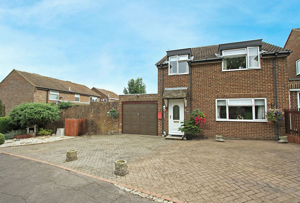 4 bed linkdetached house for sale in Sevenfields, Highworth SN6 Zoopla