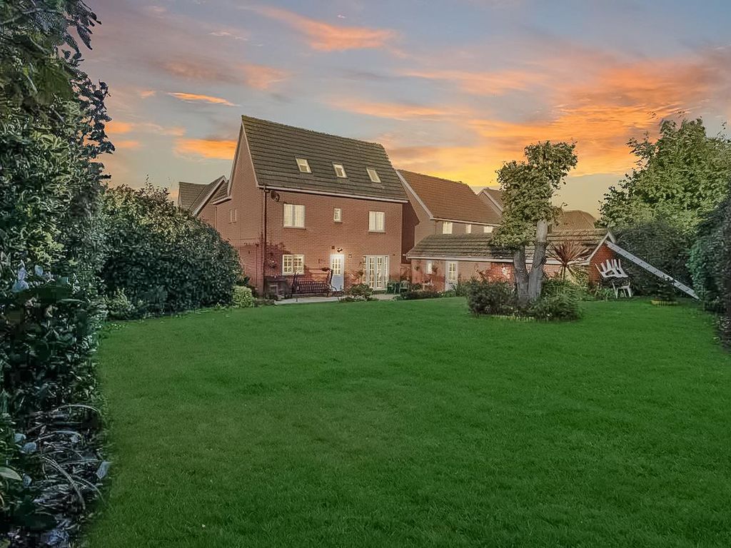 5 bed detached house for sale in Stour Close, Harwich CO12 Zoopla