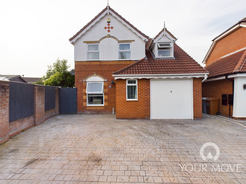 3 bed detached house for sale in Lambourn Drive, Leighton, Crewe