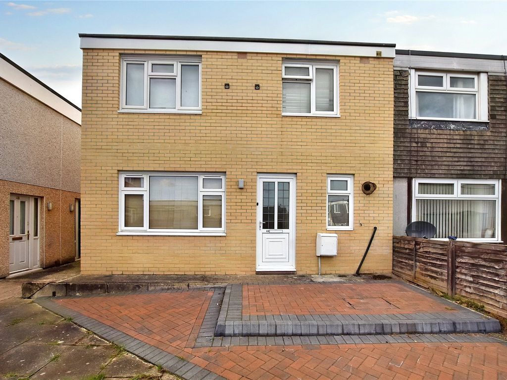 3 bed terraced house for sale in Woodbridge Vale, Leeds, West Yorkshire