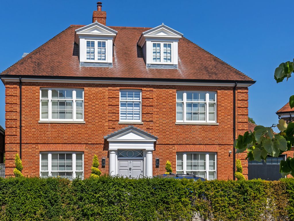 Bereweeke Road, Winchester SO22  