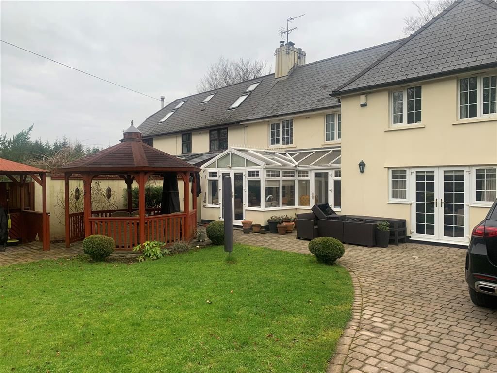 4 bed semidetached house for sale in Tair Onen, Cowbridge CF71 Zoopla