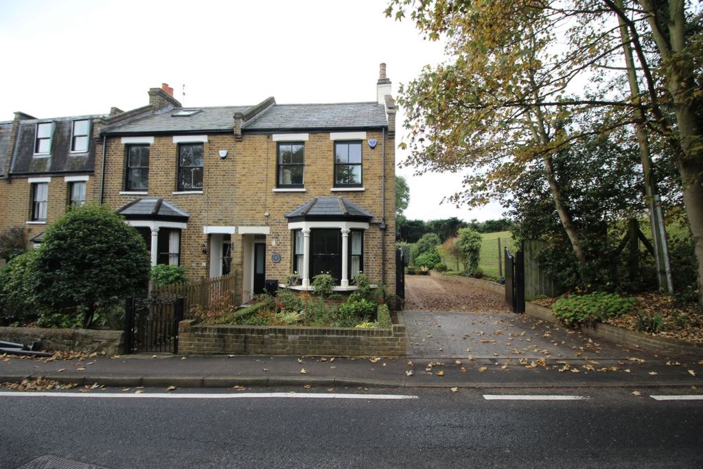 3 bed cottage to rent in Holly Cottages, Bell Common CM16 Zoopla