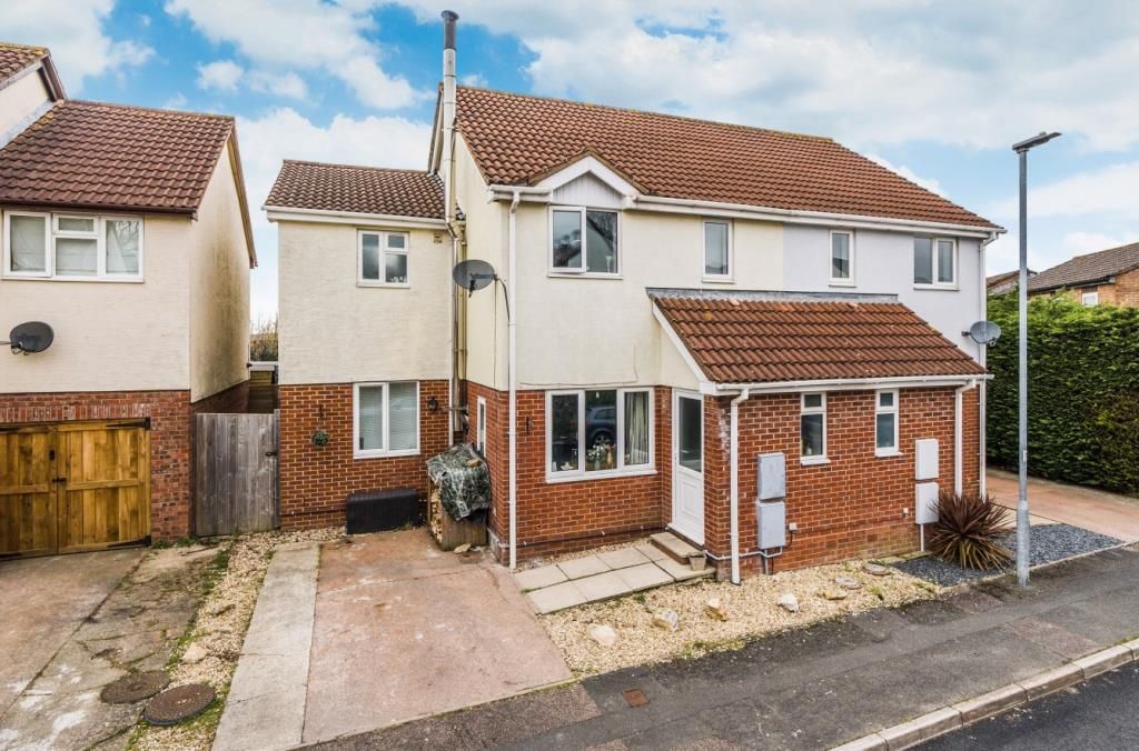 4 bed semidetached house for sale in Chestnut Way, Honiton, Devon EX14