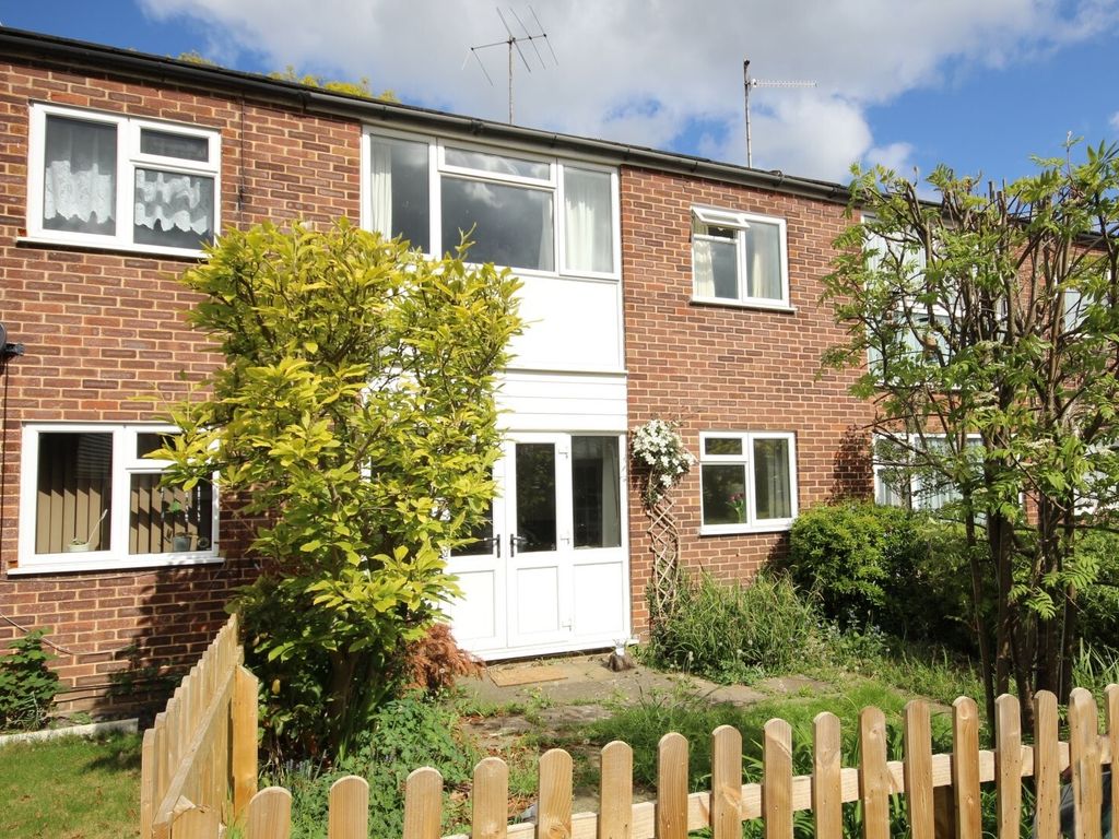 3 bed terraced house for sale in Damer Gardens, HenleyOnThames