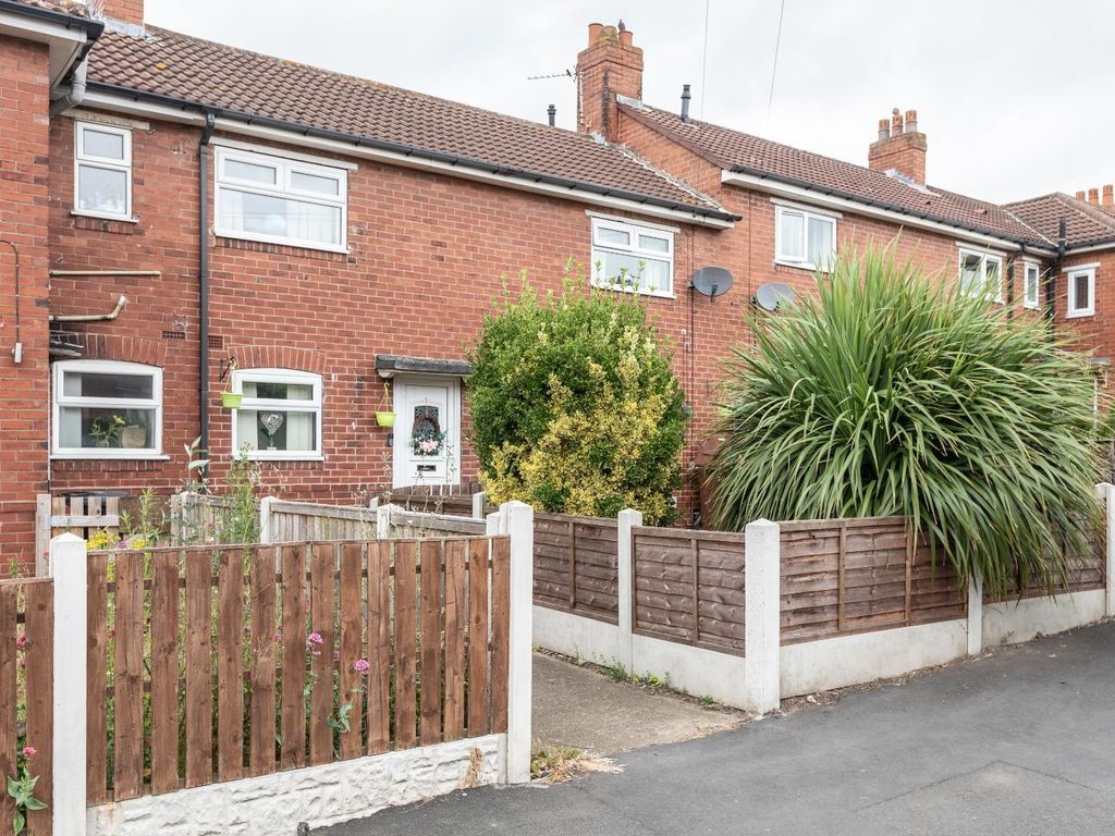 3 bed terraced house for sale in Park Avenue, Kippax, Leeds LS25 Zoopla