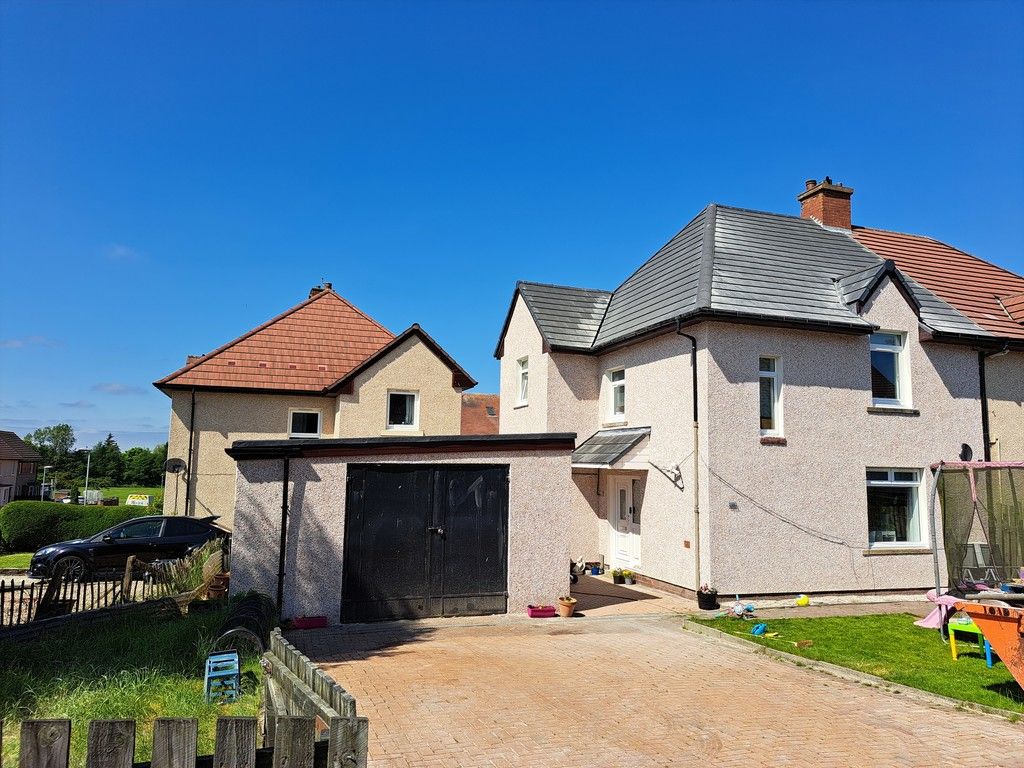 4 bed semidetached house to rent in Dean Street, Whitburn, Bathgate